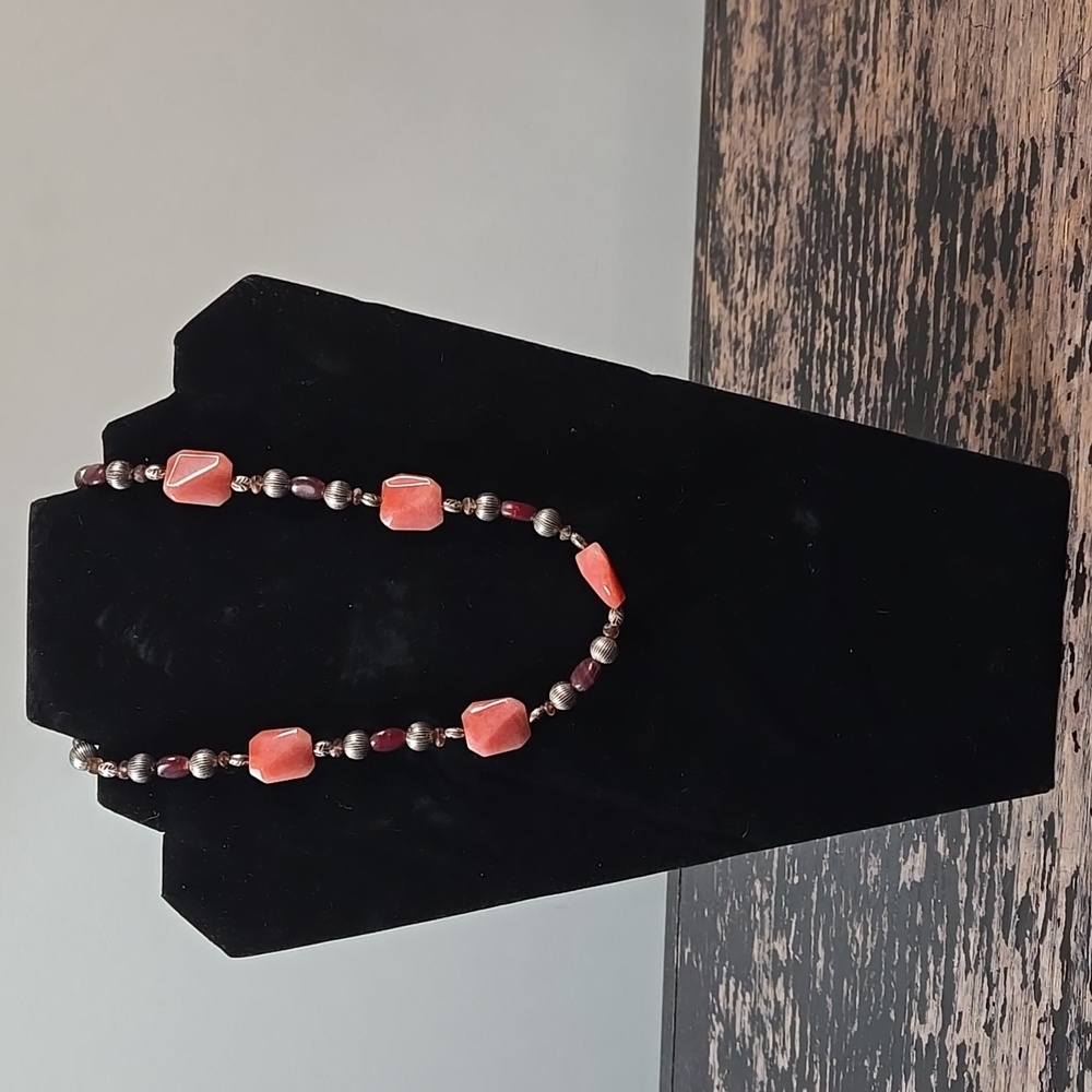 Coral Stone‎ & Beaded Necklace